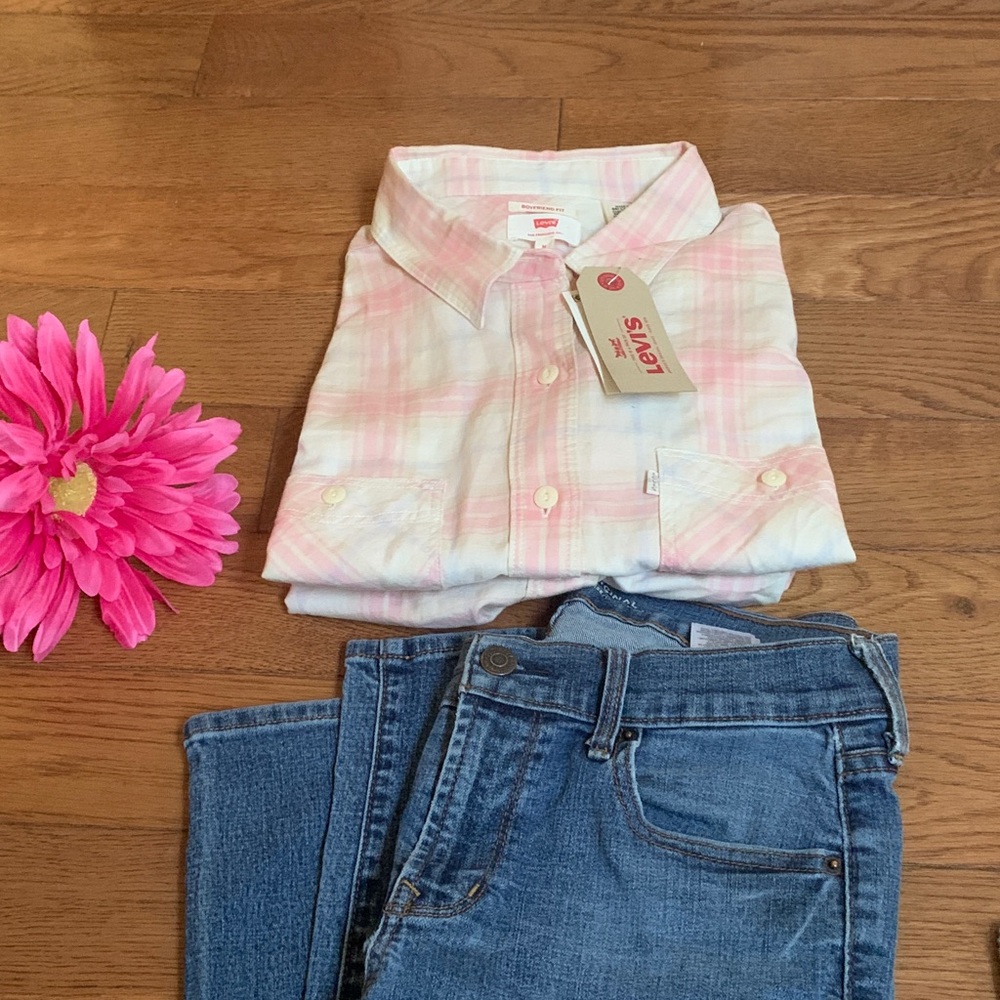 Levi's Pink and White Plaid Shirt - Picture 2 of 3